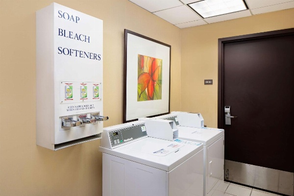 Hyatt Place Ontario/Rancho Cucamonga image 5